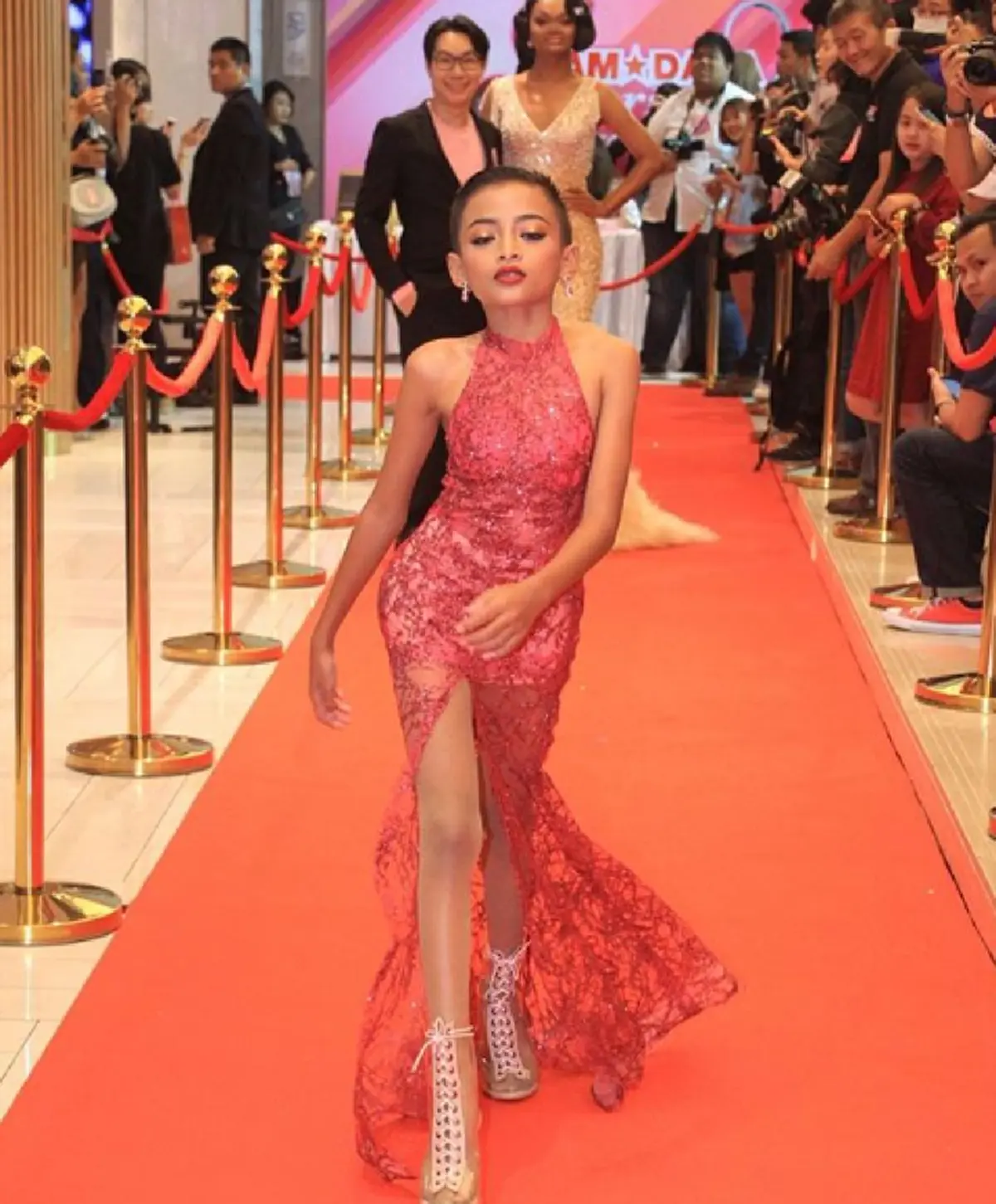 ไม่ได้มาเล่นๆ "เนสตี้ สไปร์ทซี่" 12 ขวบกัดฟันสู้ฝันสร้างบ้านให้พ่อ-แม่ เปิดจุดเริ่มต้นจากสิ่งเล็กๆ กางเกรดเฉลี่ย ยอมเลย