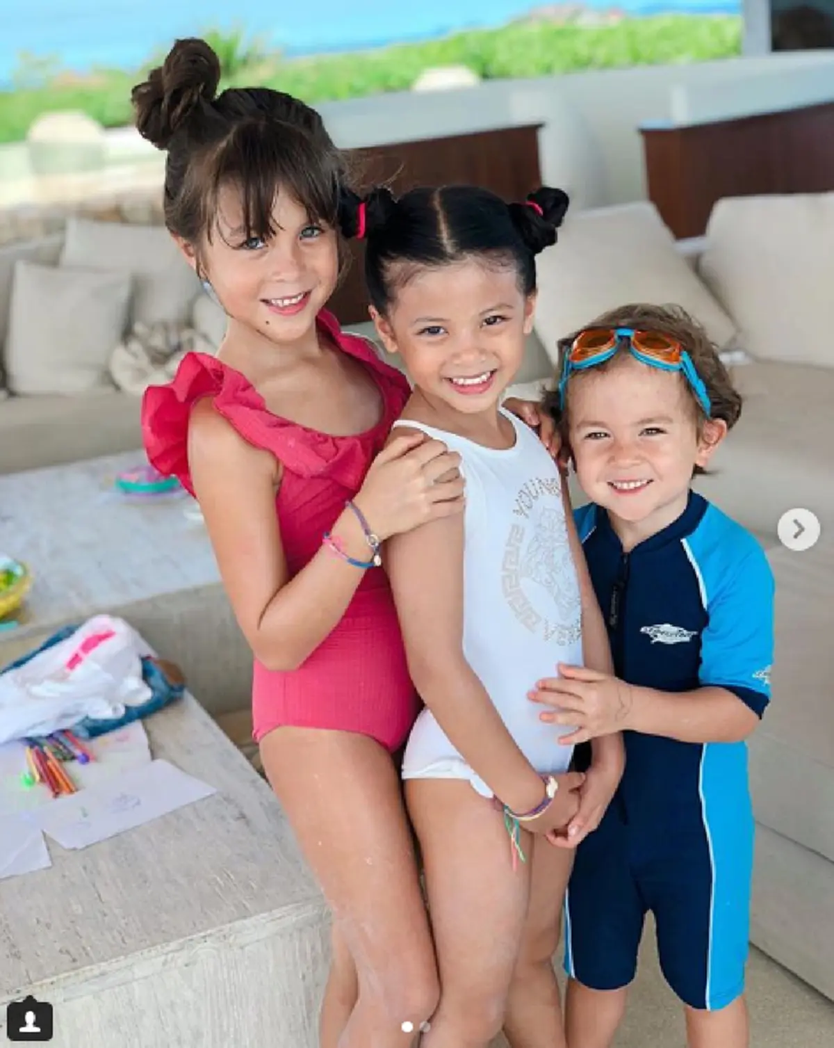 ฉายแววหล่อตั้งแต่เด็ก "น้องลูก้า" ลูกชาย "พอลล่า เทเลอร์" หล่อสะกดทุกสายตาแบบนี้ใครจะอดใจไหว