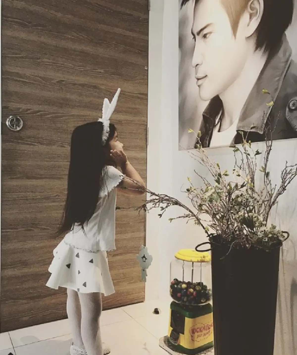 น้ำตาซึม! "น้องมะลิ" ฉลองวันเกิดครบ 5 ขวบ ไหว้ "พ่อปอ" หน้าเจดีย์เก็บกระดูก