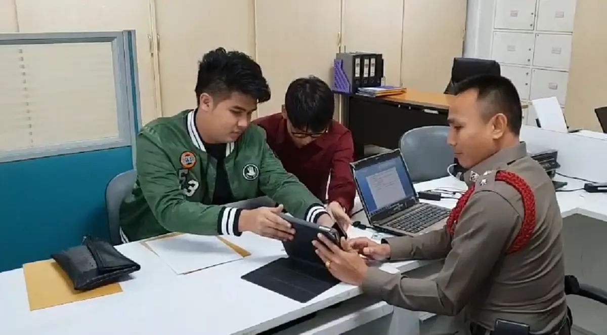 คนบ้านเดียวกัน! ทนายเดชา อาสาช่วย บอย สกล เหตุผลถูกชะตาเขาเป็นคนใจกว้าง (คลิป)