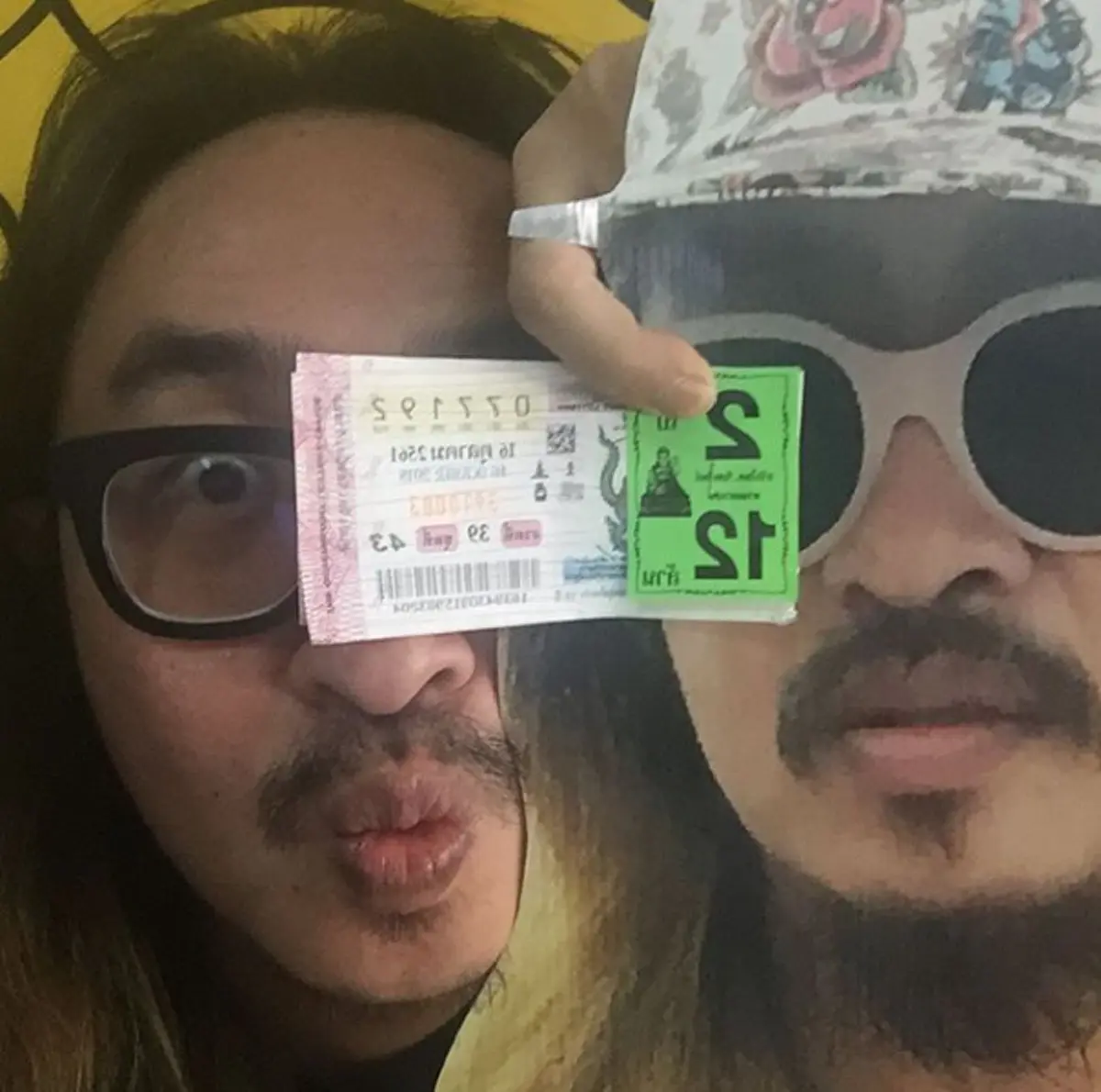 รวยอีกแล้ว! "สอง พาราด็อกซ์" ตอบแล้วทำไมถึงถูกหวยบ่อย แจกเคล็ดลับเด็ดให้แฟนคลับ งวดนี้รับทรัพย์เบาๆ 30 ใบ