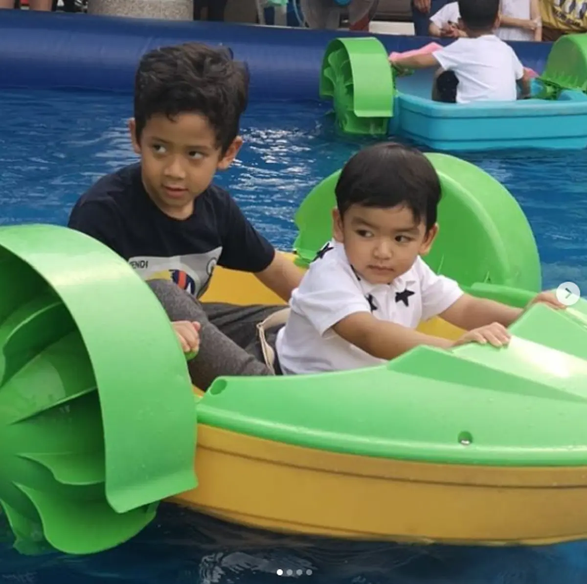 "เอ๋ พรทิพย์" เปิดเอ็มวีเพลงตอนพบรักกับสามี "ป๋อ ณัฐวุฒิ" ให้ลูกดู จากวันนั้นถึงวันนี้ลูก 2 แล้วนะ