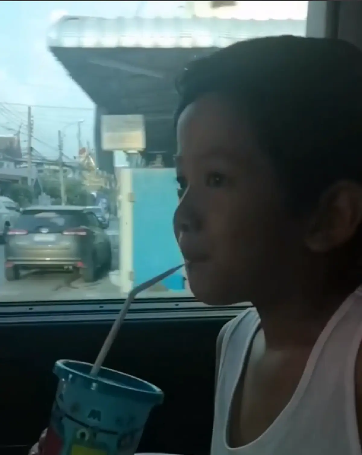 "เอ๋ พรทิพย์" เปิดเอ็มวีเพลงตอนพบรักกับสามี "ป๋อ ณัฐวุฒิ" ให้ลูกดู จากวันนั้นถึงวันนี้ลูก 2 แล้วนะ