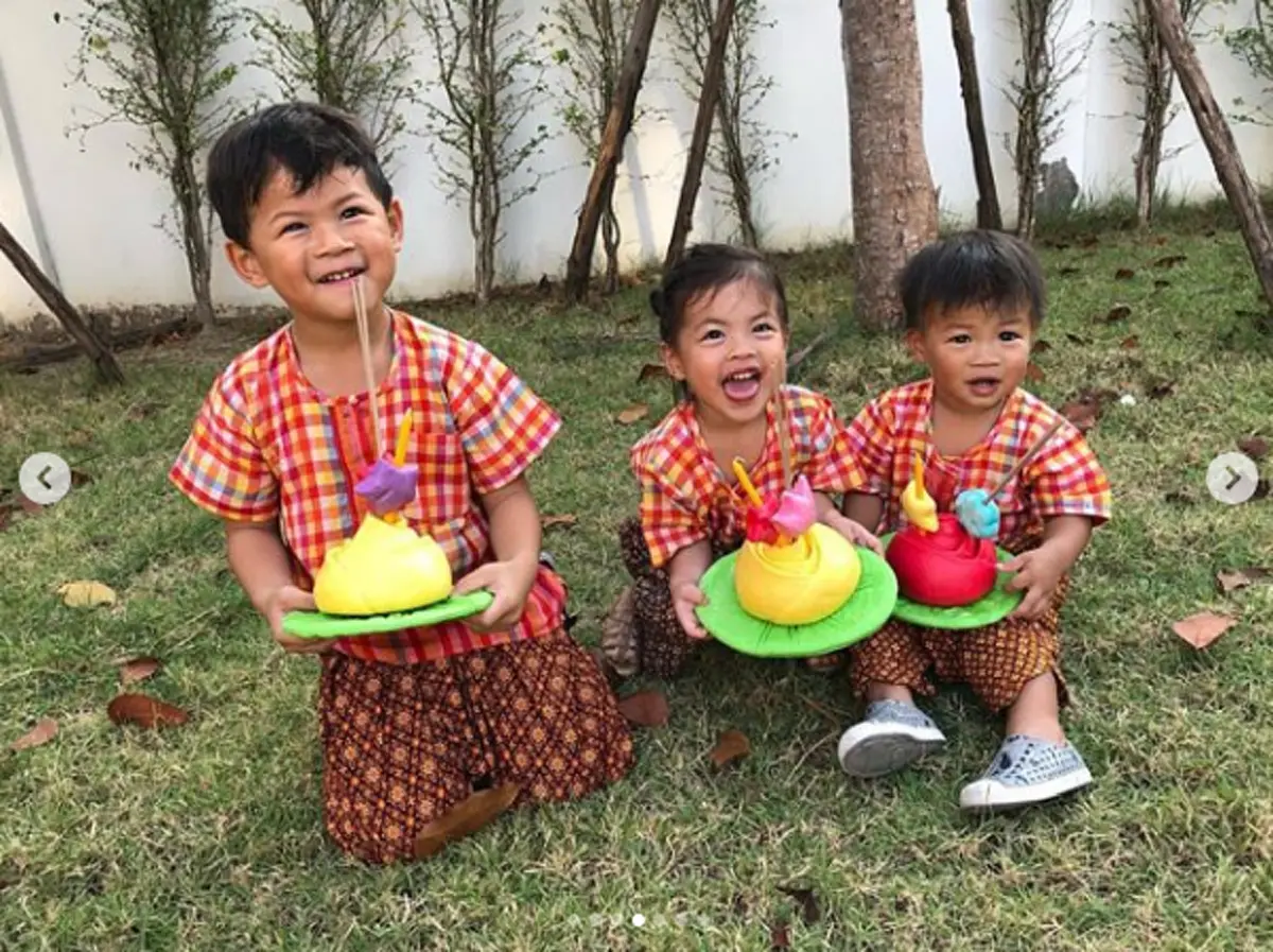 "น้องไนร่า" รีบวิ่งมาโอ๋ "น้องเอเดน" อย่างเร็ว หลังเห็นน้องล้มหัวกระแทก ชาวเน็ตเม้นต์ชื่นชมเพียบ