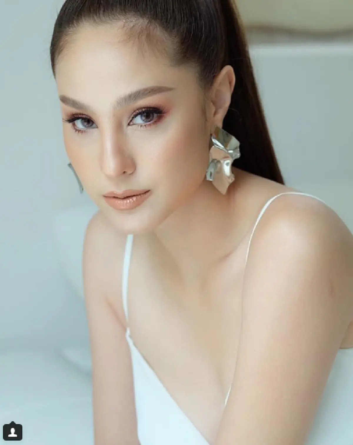 "ขวัญ อุษามณี" อวดหุ่นแซ่บในชุดบิกีนี่ ยืนยันไม่ได้ป่องแน่นอน