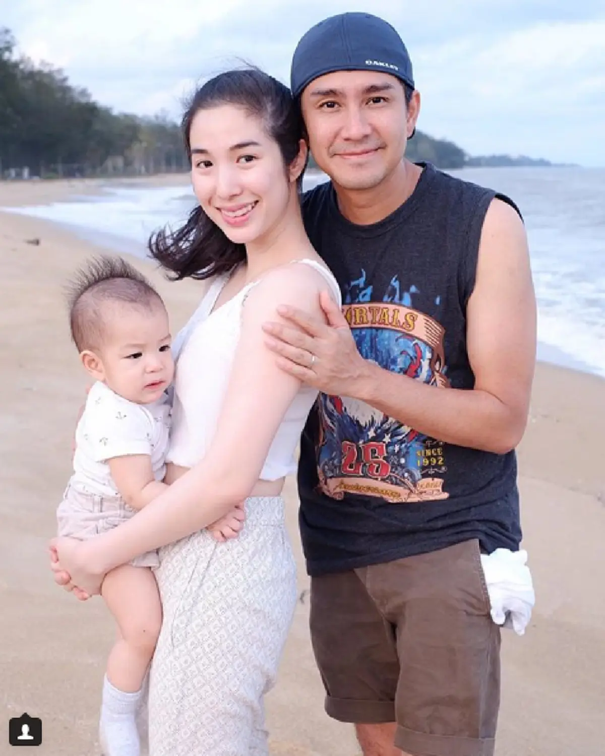 "เอ้ก บุษกร" ภรรยาคนสวยของ "กัปตัน ภูธเนศ" ขอพรวันเกิดอยากได้คนช่วยเป่าเค้กเพิ่มอีกคน