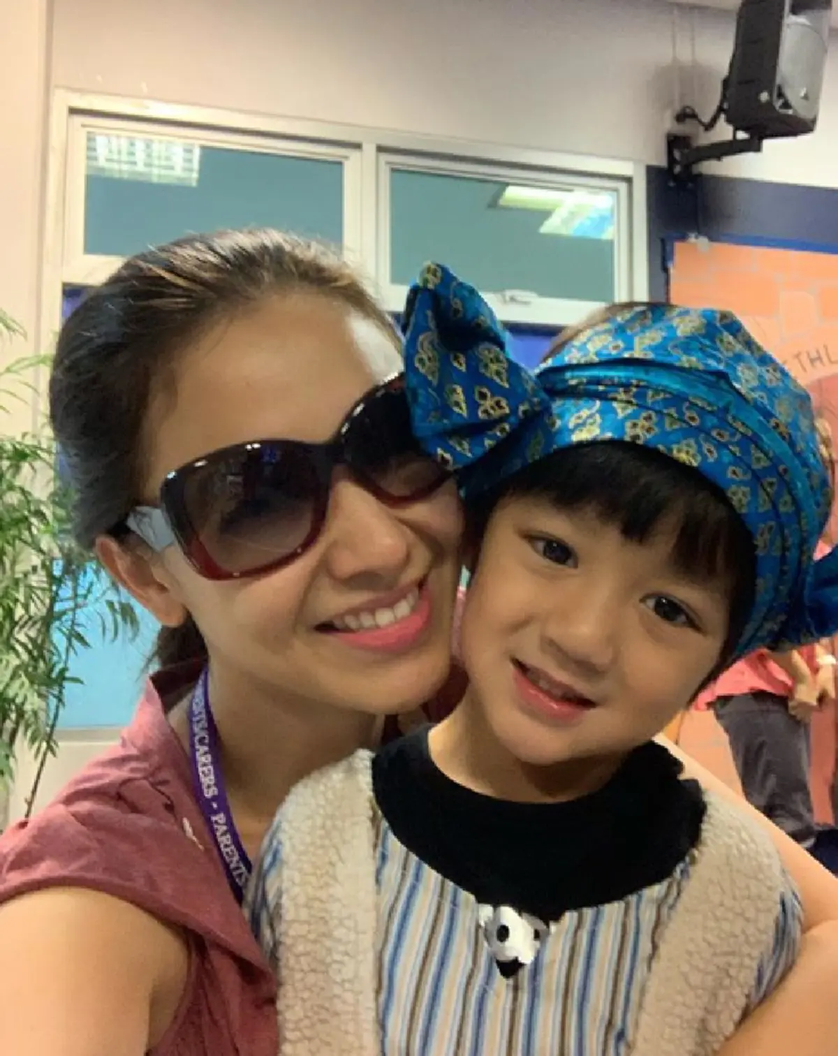 " กบ สุวนันท์  " เล่าโมเมนต์ แสนพิเศษ ที่มีต่อ " น้องณดา - น้องณดล "  8 ปีไม่เคยหลับสนิท