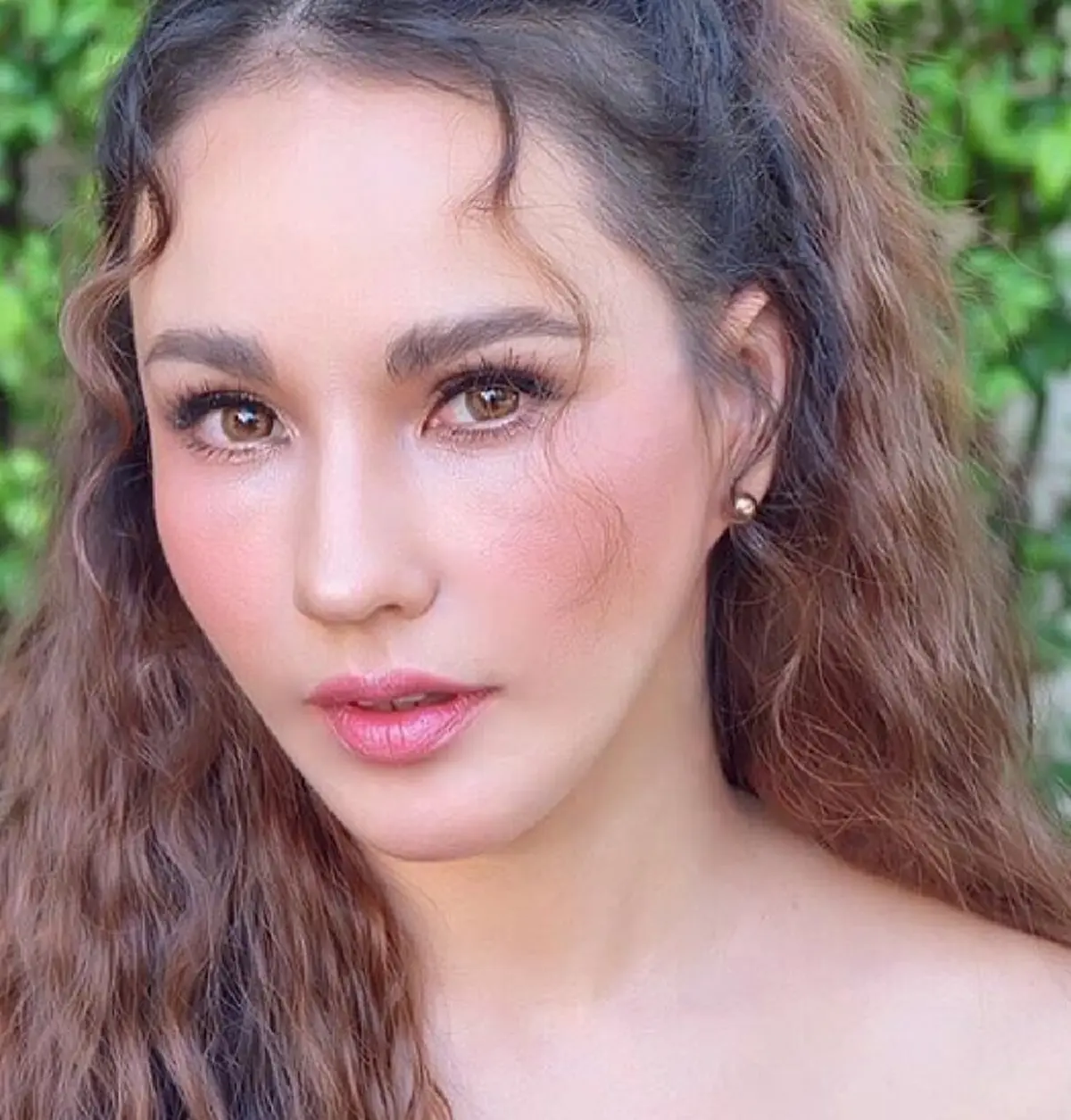 \"แหม่ม  วิชุดา\" บินตรงเกาหลีรอบ 2 อัพหน้าใหม่ พร้อมปลูกผม 3,000 เส้น