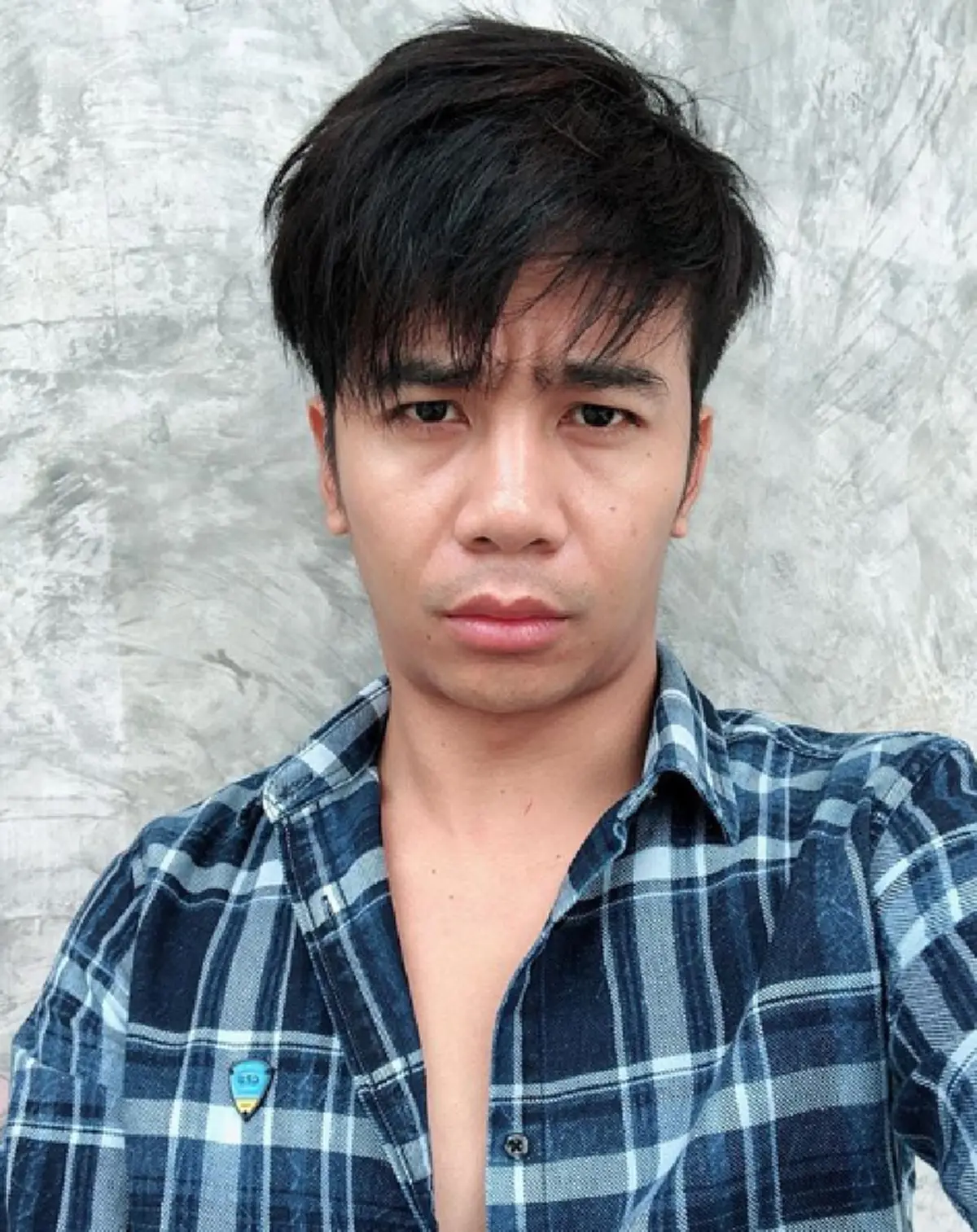 ก้อง ห้วยไร่ เจ้าของเพลงดัง