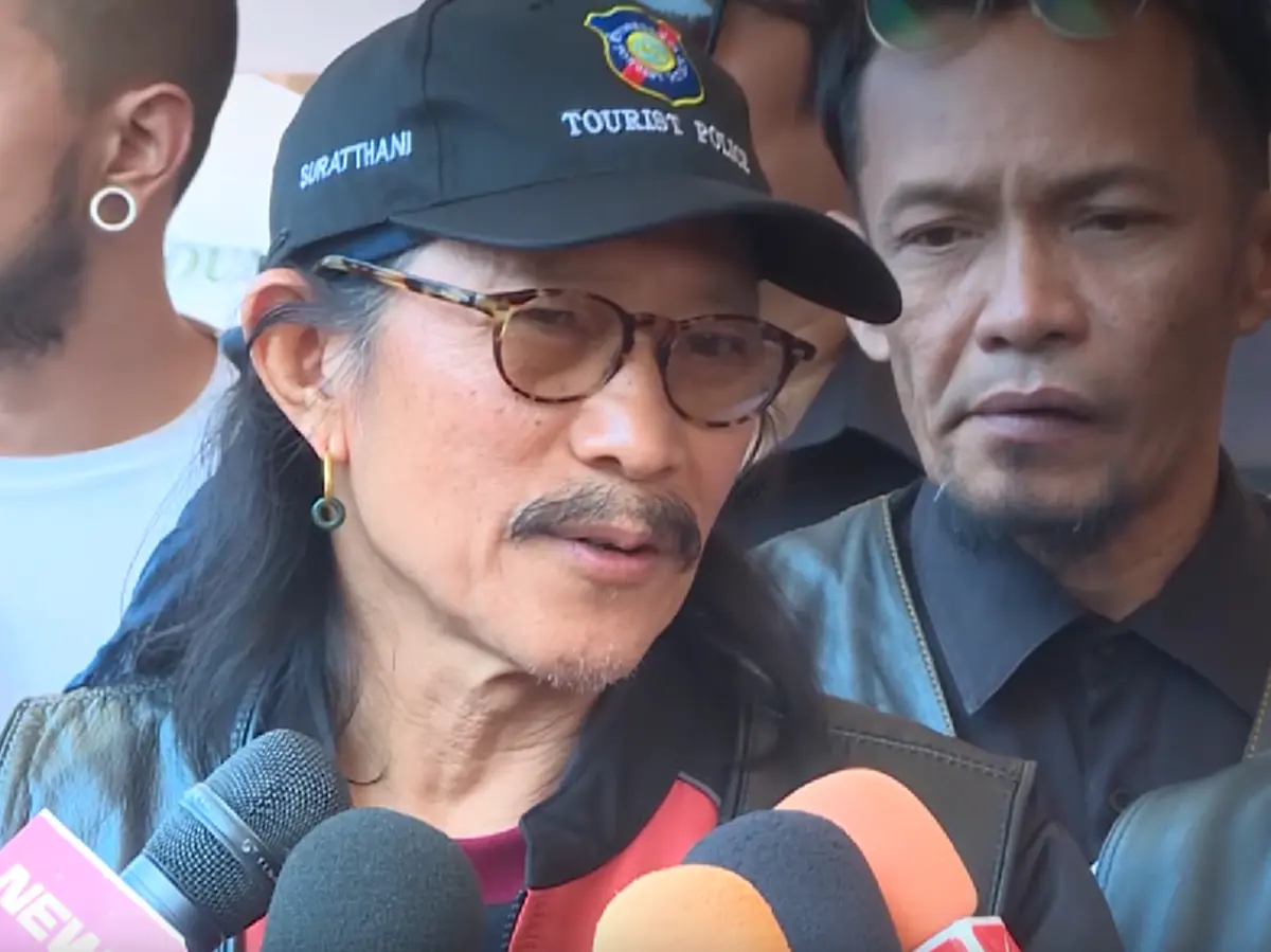 \"หลวงพ่อคูณ\" ชี้แนะเส้นทางชีวิต \"แอ็ด คาราวบาว\" ตาสว่างใช้ชีวิตไม่ประมาทบนเส้นทางเรียบง่าย