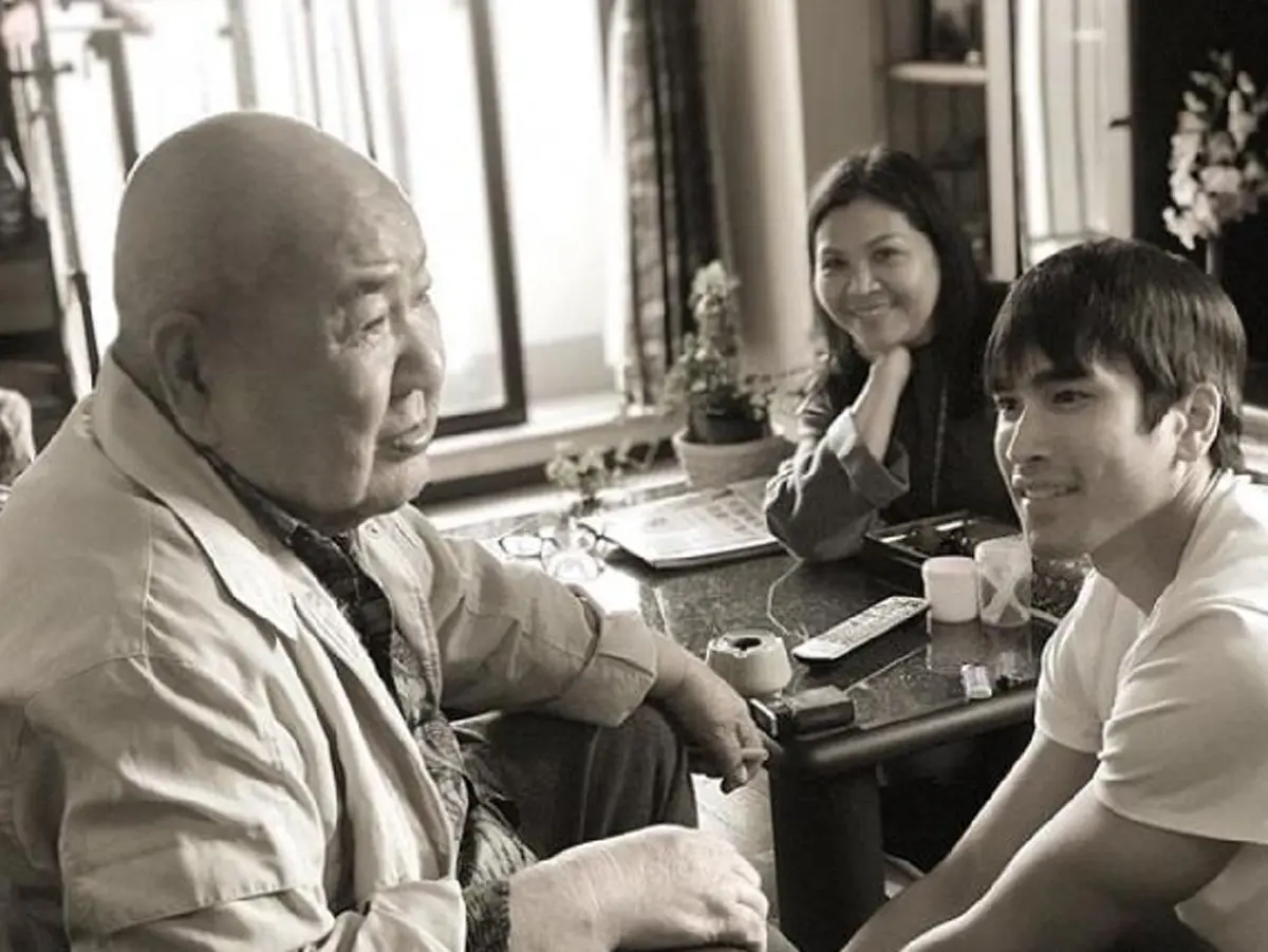 สุดอาลัย \"ณเดชน์ คูกิมิยะ\" เล่าความผูกพันผ่านไอจี หลังสูญเสียคุณลุงชาวญี่ปุ่น