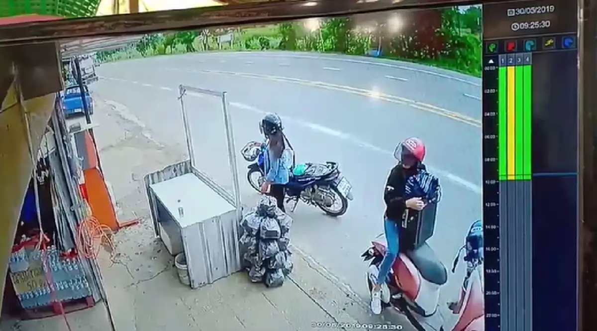 สาวตามหามนุษย์ป้า หลังทำเนียนเก็บกระเป๋าตังค์ใส่รถ(คลิป)