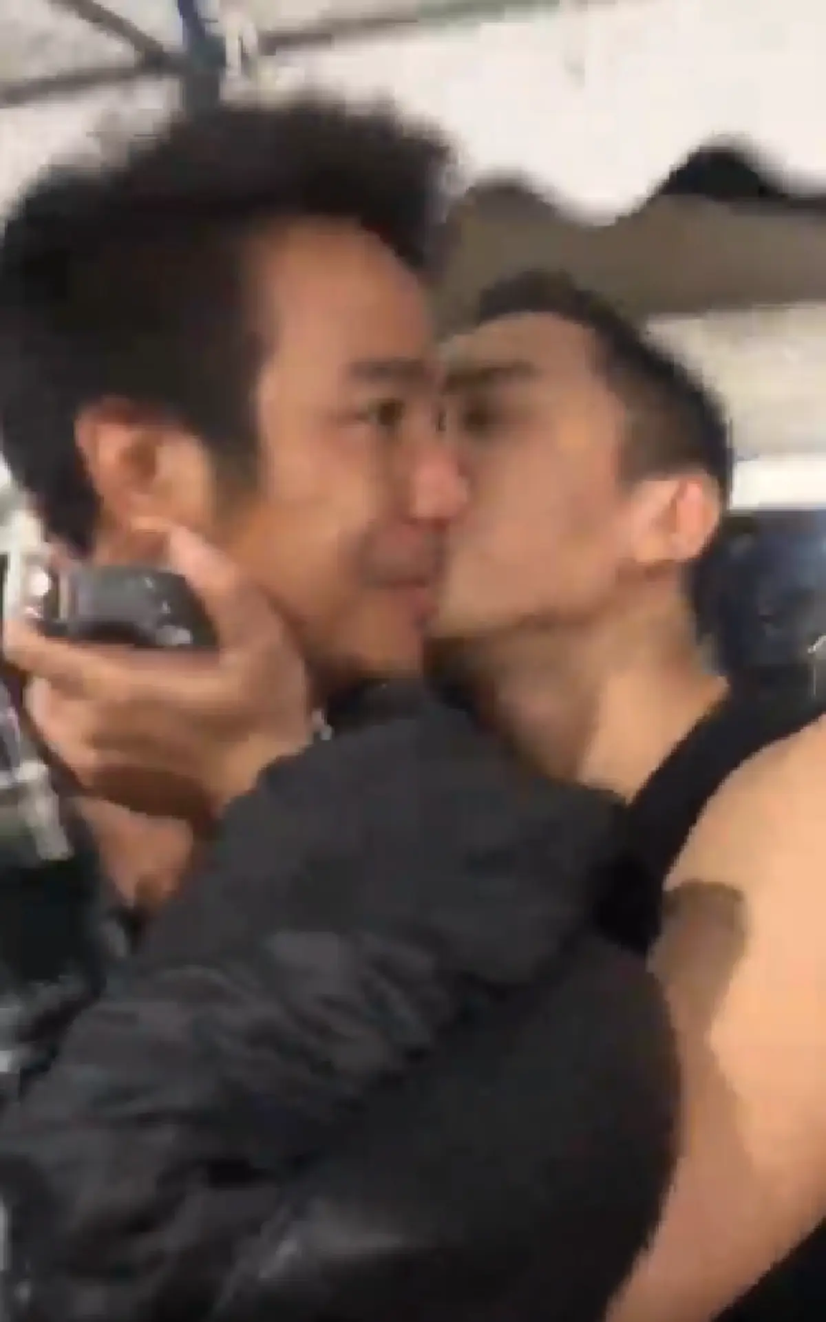 ก้อง ห้วยไร่ ไม่ทนขอระบายความในใจลูกผู้ชาย หลังถูกเชิญมาร่วมคอนเสิร์ตกับเบิ้ล ปทุมราช(คลิป)