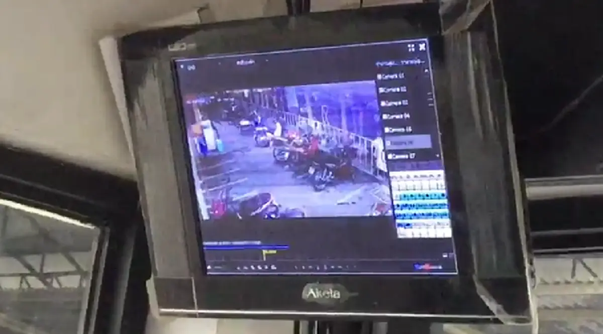 คลิปวินาที ชายไม่ทราบที่มา  ก่อนดับอยู่ลานจอดรถข้างสถานีรถไฟหัวลำโพง(คลิป)