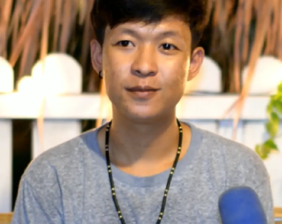 บิลลี่หนุ่มเจ้าของลายมือบนธนบัตรสื่อรัก