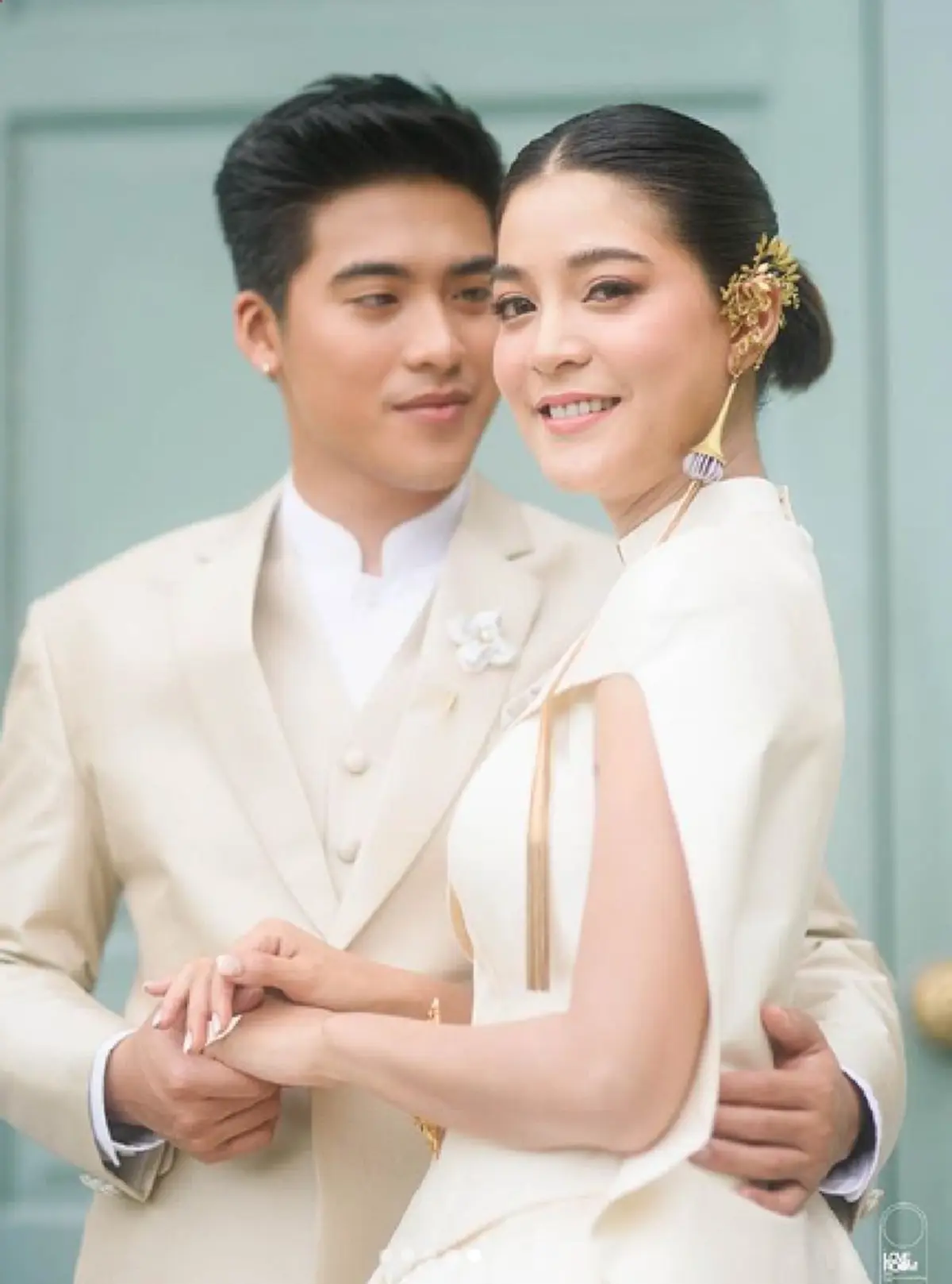 วุฒิ ยกขันหมากแต่ง สายป่าน ชื่นมื่น พ่อรองร่วมเป็นเถ้าแก่