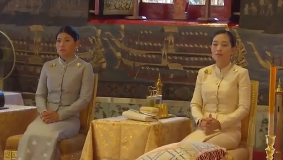 เจ้าฟ้าพัชรกิติยาภา เสด็จพร้อมด้วยเจ้าฟ้าสิริวัณณวรี ทรงบำเพ็ญพระราชกุศล เนื่องในวันอาสาฬหบูชา