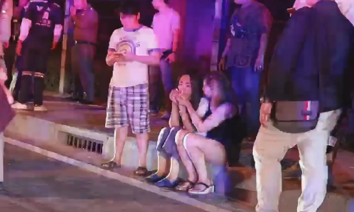 หนุ่มประชดรักกระโดดสะพานดับ สลดแฟนสาวนั่งร้องไห้อยู่ข้างร่าง