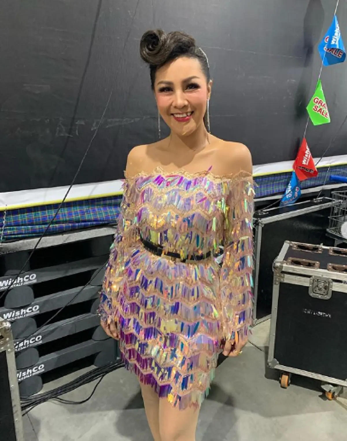 หญิงลี ศรีจุมพล ทุ่มสุดตัวซื้อของขวัญให้พ่อ ด้วยน้ำพักน้ำแรงที่หามาได้