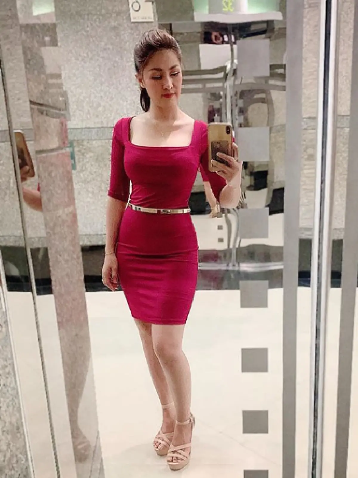 หญิงลี ศรีจุมพล ทุ่มสุดตัวซื้อของขวัญให้พ่อ ด้วยน้ำพักน้ำแรงที่หามาได้