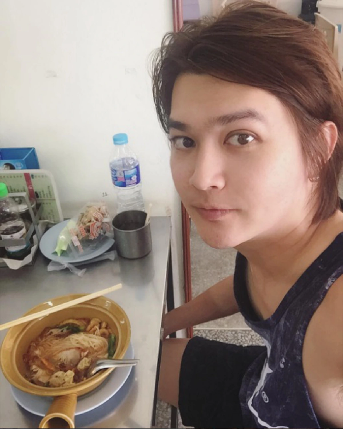 ***ขยี้ตาหลุด!!! ส่องภาพปัจจุบัน "วอย" อดีตคู่ดูโอ้เจอาร์-วอย หลังหายหน้าไป 20 ปี ล่าสุดบอกเลยว่าหล่อขึ้นเป็นกอง สาวๆกรี๊ดคอแทบพัง !?