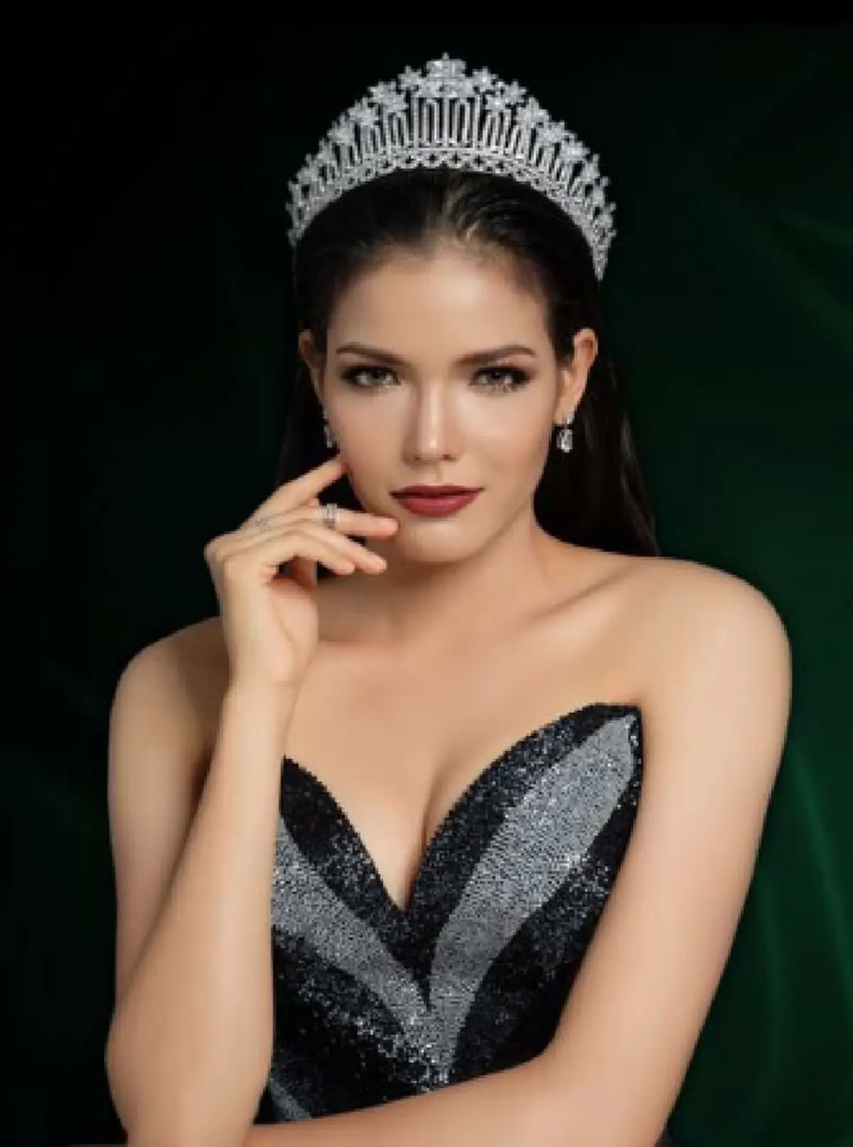 #พอกันที!!"ผู้จัดมิสเอิร์ธไทยแลนด์" ประกาศยุติบทบาท หลังกระแสโซเชียลถล่มหนัก ชนวนเหตุนางงามฟิลิปปินส์ชนะ "ฟ้าใส" คว้ามงกุฎค้านสายตา??