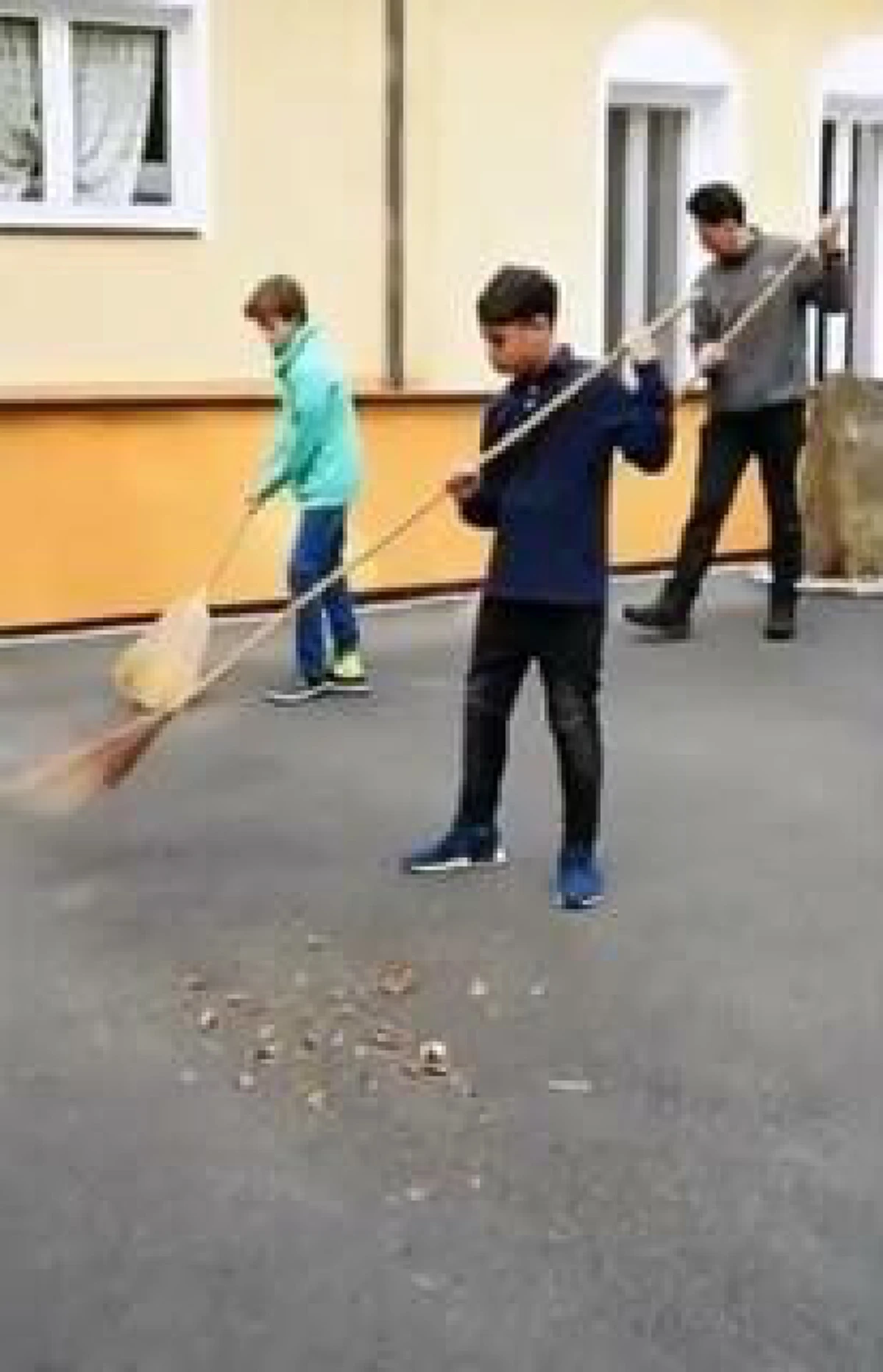 ปีติยิ่งขวัญกำลังใจ!! "พระองค์เจ้าทีปังกรฯ" ทรงปฏิบัติธรรมและร่วมจิตอาสาบำเพ็ญประโยชน์ ถวายเป็นพระราชกุศลเสด็จปู่ รัชกาลที่ 9