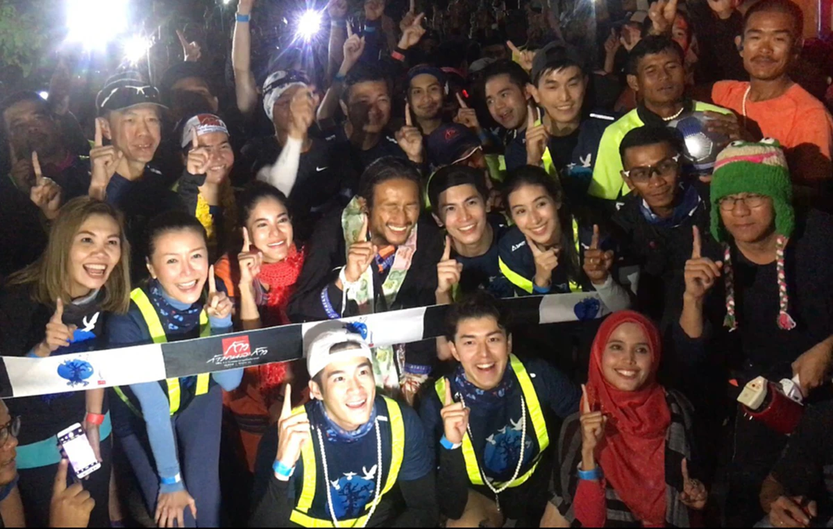 ปลายทางความเชื่อ..แสงสุดท้ายมีเสมอ!! "ตูน บอดี้สแลม" ทำฝันเป็นจริง ยอดเงิน #ก้าว ทะลุพันล้านแล้ว ย้ำคำจำได้มั้ย... #ก็บอกแล้วผมไม่ได้บ้า!??