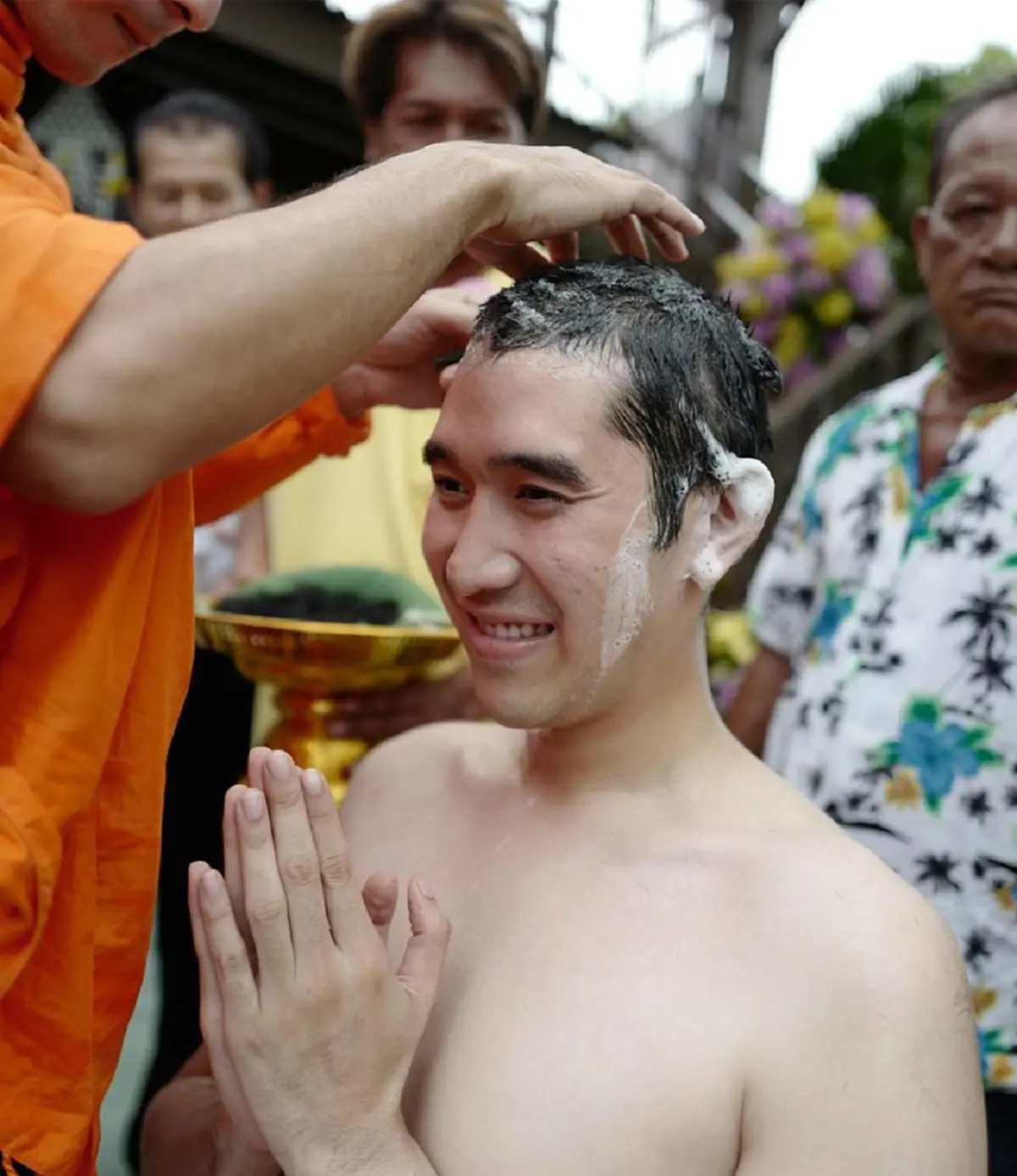 เอิร์ธ ศวกร ลูกชาย กรุง ศรีวิไล เข้าพิธีอุปสมบท