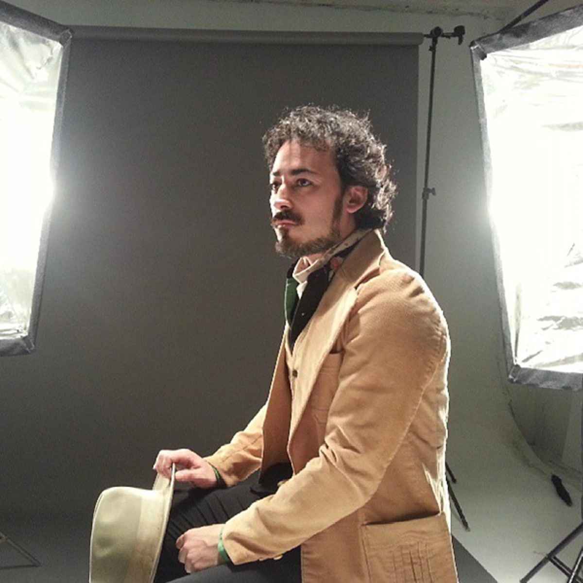 *ตะลึงทั้งประเทศ!!! เผยโฉมหน้า "นักพากษ์เสียง"รายการเดอะเฟซไทยแลนด์ ที่หลายคนไม่รู้ มีดีกรีดารานำชาย กวาดรางวัลใหญ่มาแล้วหลายเวที!! (ชมคลิป)