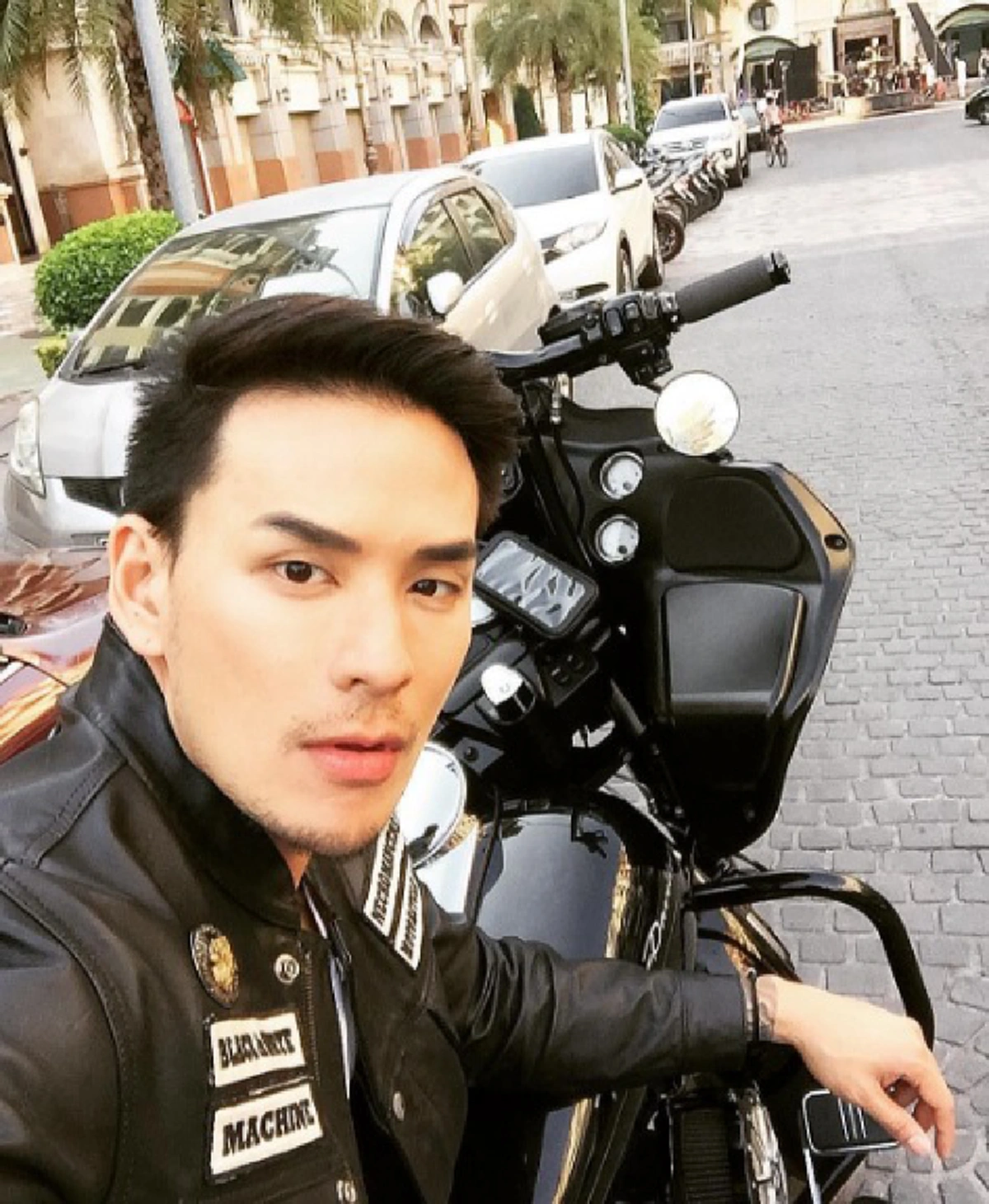 อย่ามองคนแค่ภายนอก!!! "แทค ภรัณยู" โพสต์ให้กำลังใจ "ลุงรปภ.นักเต้น" บอกนับถือคนแบบนี้ ดีกว่าพวกทำงานบนหลังคน!!! (คลิป)