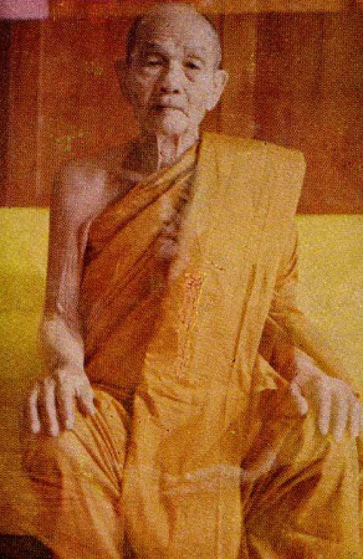 พระอรหันต์ใช่หรือคือพระอิฐพระปูน?!! เมื่อสองเณรน้อยเถียงกันเรื่อง "พระอรหันต์" จนเข้ารกเข้าพง ... หลวงปู่ดูลย์ก็เลยต้องออกมาเฉลยคำตอบให้!!