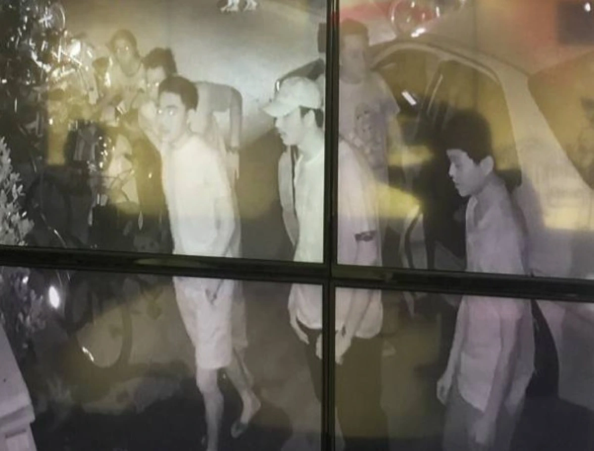 ดูกันเลยลูกเต้าเหล่าใคร!! เปิดโพยชื่อแก๊งทมิฬรุมแทงโหดนศ.ศิลปากร  รู้สาเหตุยิ่งสังเวชขอให้โทษถึงประหารเข้าข่ายเตรียมการ "ฆ่า" ??