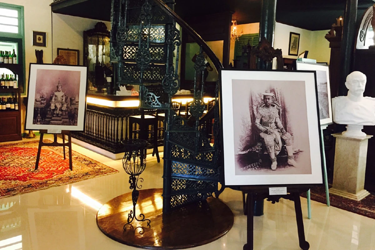 ต้นฉบับจริงที่หาชมยาก!! เปิดชม "นิทรรศการพิเศษ ๑๒๐ ปี โรเบิร์ต เลนซ์ และห้องภาพในสยาม" ร้านถ่ายรูปร้านแรกของสยามในสมัย ร.๕ เป็นบุญที่ได้เห็น