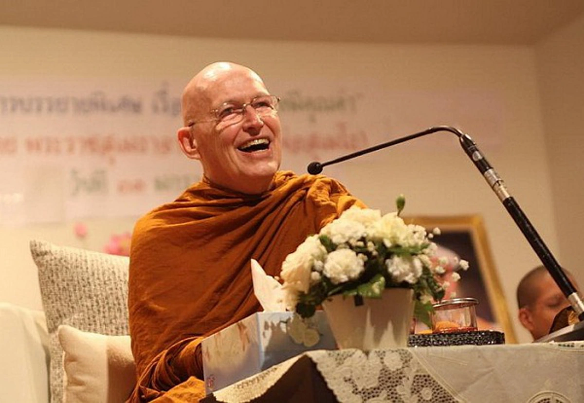 ก่อนจะมาเป็นพระฝรั่ง!! เปิดผลวิจัย "พระฝรั่งในเมืองไทย" ของพระอนิลมาน ... เผยเบื้องหลังที่คนไทยจะได้รู้จักฝรั่งหัวใจพุทธมากกว่าที่เคยรู้!!