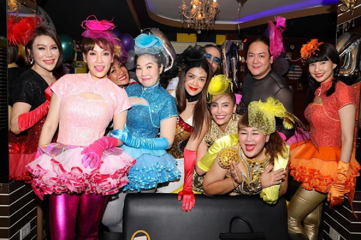 สาวๆ อิจฉาเพียบ "ฮาน่า โพสต์หวาน หลัง "ฮิวโก้" จัดเซอร์ไพรส์วันเกิดให้ ฉลองอายุ 40 ปี