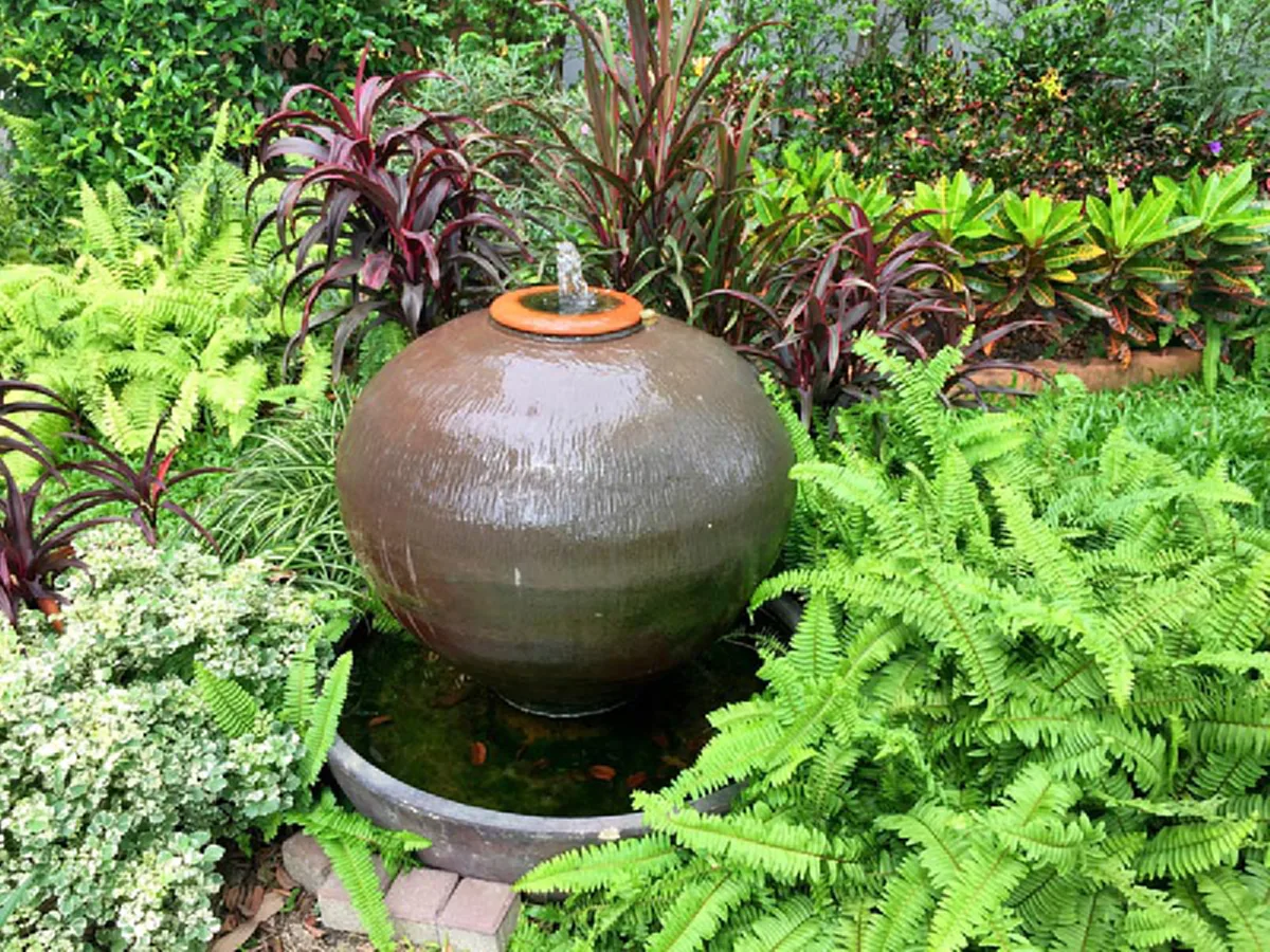 ***เปิดตำแหน่งการวางน้ำพุ - บ่อน้ำ ทิศไหน ให้เหมาะสมและเป็นสิริมงคล !? (รายละเอียด)