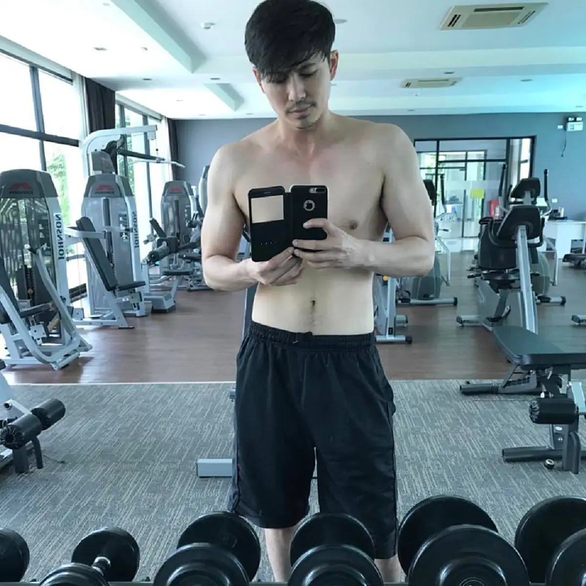 ***หล่อไม่แพ้พ่อ !! ทายาทของนักแสดงรุ่นใหญ่ "อนุสรณ์ เดชะปัญญา" บอกเลยหล่อและแซบมาก งานนี้สาวๆทั้งประเทศกรี๊ดคอแทบพัง !?