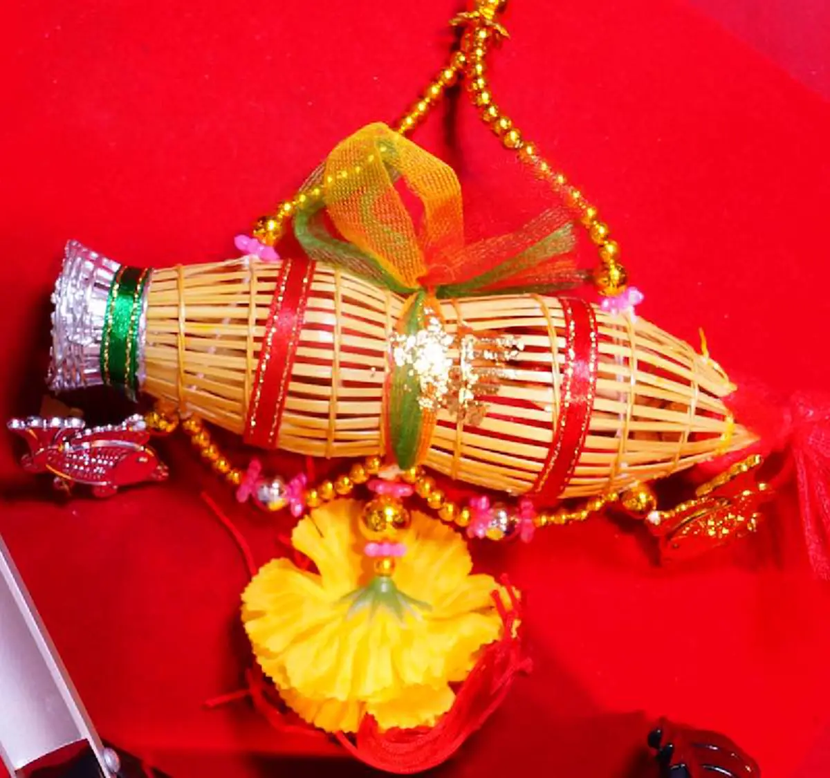 *เตรียมรับทรัพย์มหาเศรษฐี!!! พ่อค้าแม่ค้าอ่านด่วน! "คาถาค้าขายร่ำรวย" ขายดีถล่มถลาย 5 อันดับ  เงินทองไหลมาเทมาไม่ขาด!!! (คลิป)