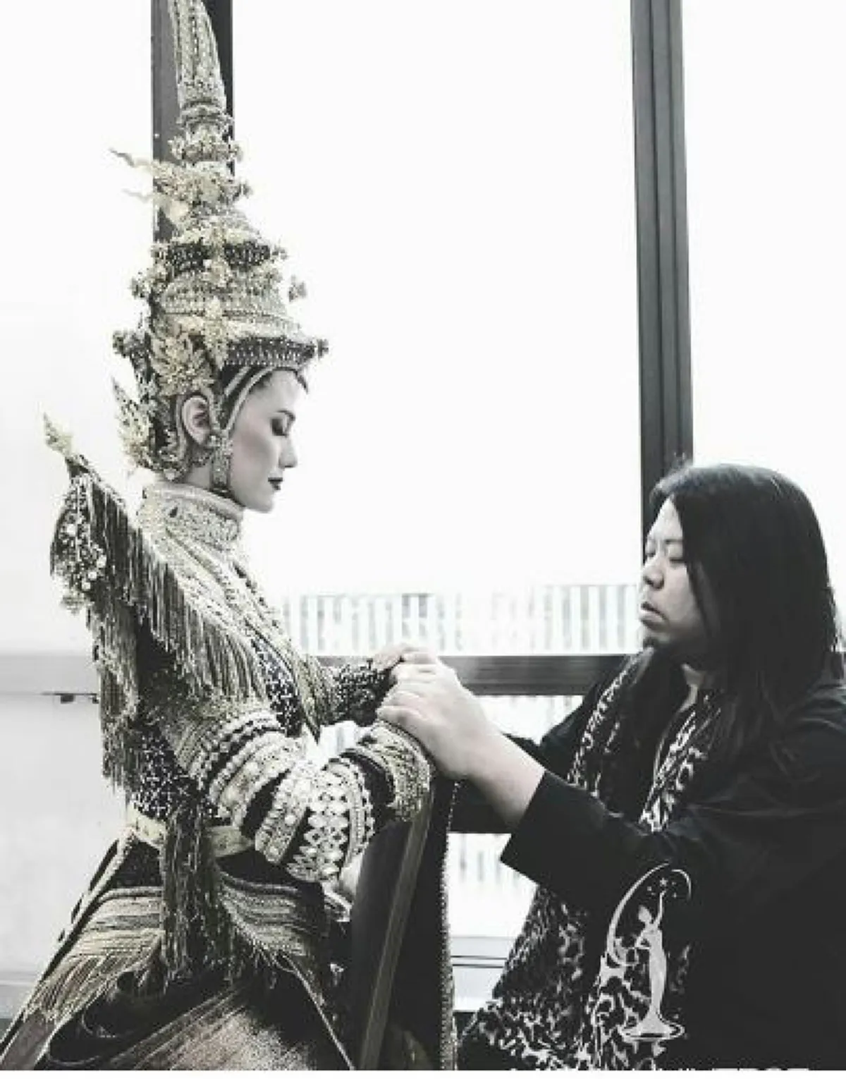 เปิดประวัติอันทรงคุณค่า!!! เรื่องราวชุดเมขลาล่อแก้ว ก่อนอวดโฉมแก่สายตาชนบนเวทีจักรวาล