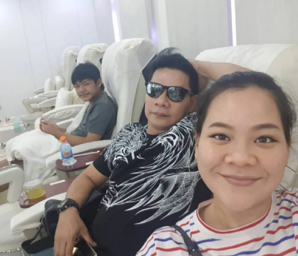 ความสุขของลูก...พ่อจะทำ!!! นุ้ย เชิญยิ้ม พาน้องภู ไปทำสปาเล็บ ก่อนเผยแคปชั่นสุดซึ้ง นี่แหละความรักของพ่อที่แท้จริง!!!