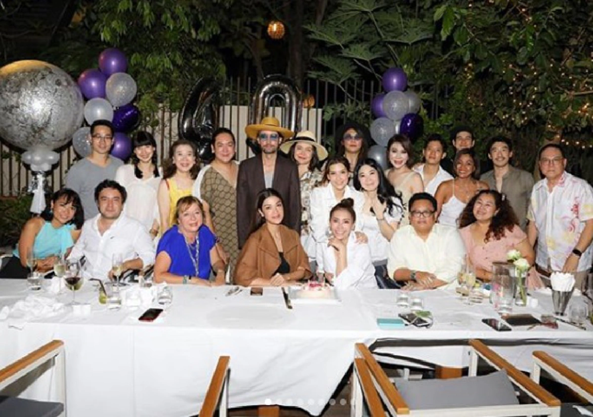 สาวๆ อิจฉาเพียบ "ฮาน่า โพสต์หวาน หลัง "ฮิวโก้" จัดเซอร์ไพรส์วันเกิดให้ ฉลองอายุ 40 ปี