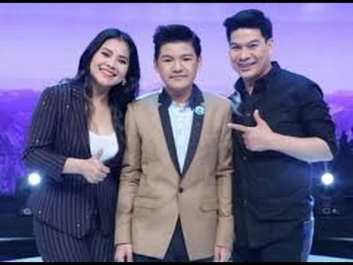 ล้วงลึกชีวิตคู่!!! "นุ้ย เชิญยิ้ม" เบื้องหน้าโดนแซ็วเป็นตลกเจ้าชู้ แต่ความจริงพลิกล็อคสุดๆ ถึงขั้นงัดหลักฐานเด็ดมาโชว์ ผมรักเมียยิ่งชีพ!?