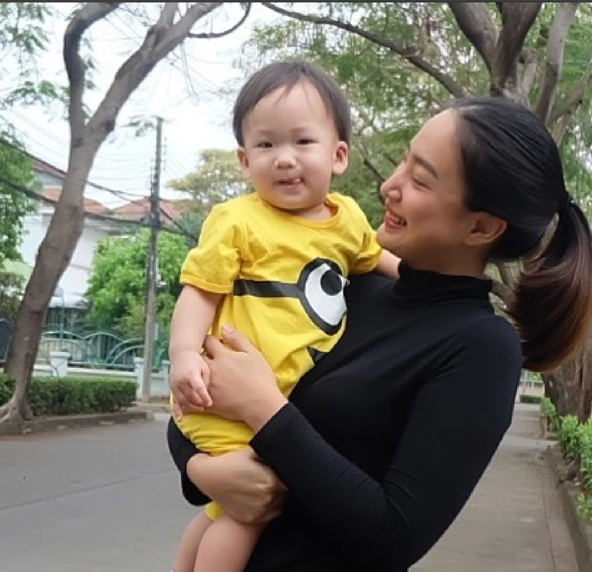 ชีวิตเปลี่ยนแค่ไหน !! ส่องภาพล่าสุด  "ส้ม สิชา"  ดาราสาวที่ตัดสินใจแต่งงานไฮโซร้อยล้าน เจ้าของโรงแรมย่านสีลม