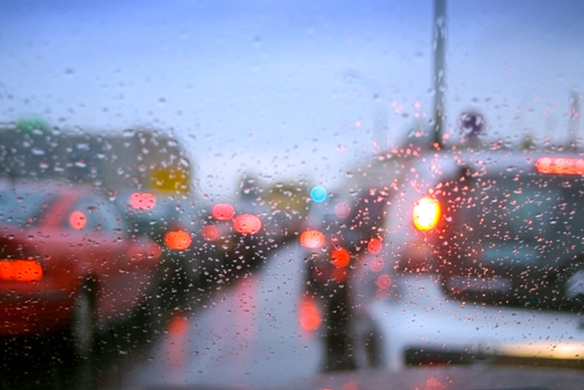 กรมอุตุฯ เตือนระวัง พายุฝนฟ้าคะนอง มีกำลังแรง หลายพื้นที่