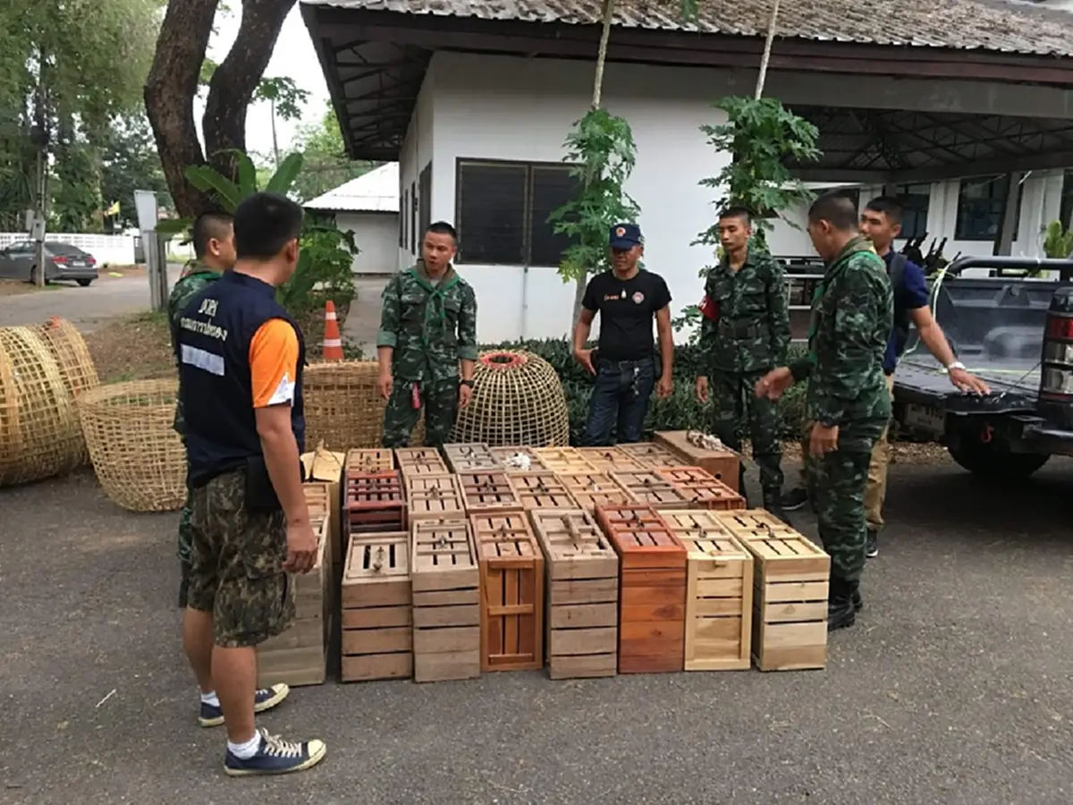 สั่งเด้ง 5 เสือสถานีตำรวจภูธรนากลาง