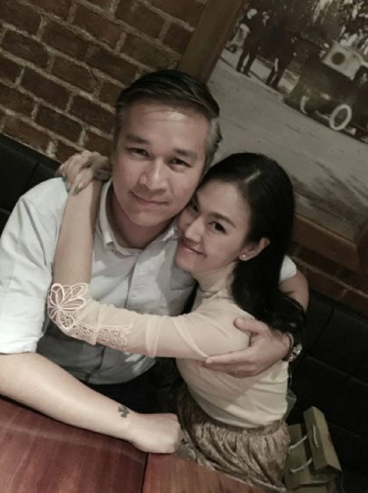 ***มองแล้วมองอีก !! อดีตพระเอกดังยุค 90 "สายฟ้า เศรษฐบุตร" ที่หันหลังให้วงการบันเทิง ล่าสุดเปลี่ยนไปจนแทบจำไม่ได้ !?