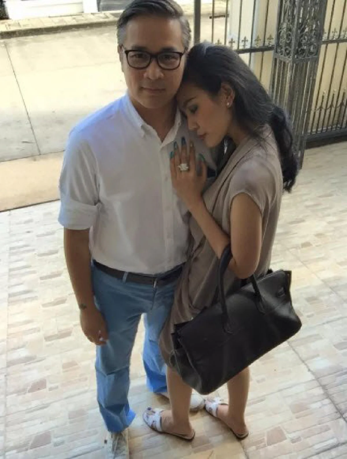 ***มองแล้วมองอีก !! อดีตพระเอกดังยุค 90 "สายฟ้า เศรษฐบุตร" ที่หันหลังให้วงการบันเทิง ล่าสุดเปลี่ยนไปจนแทบจำไม่ได้ !?