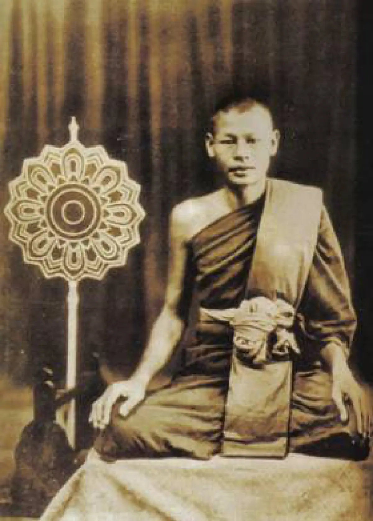 แน่จริงๆ!!ศิษย์"หลวงพ่อเงิน วัดดอนยายหอม" ถูกยิงถล่มรถ!! แต่กลับไม่มีใครโดนลูกกระสุน!! แถมเที่ยวกลับโดนยิงอีก ผลจะเป็นยังไง???