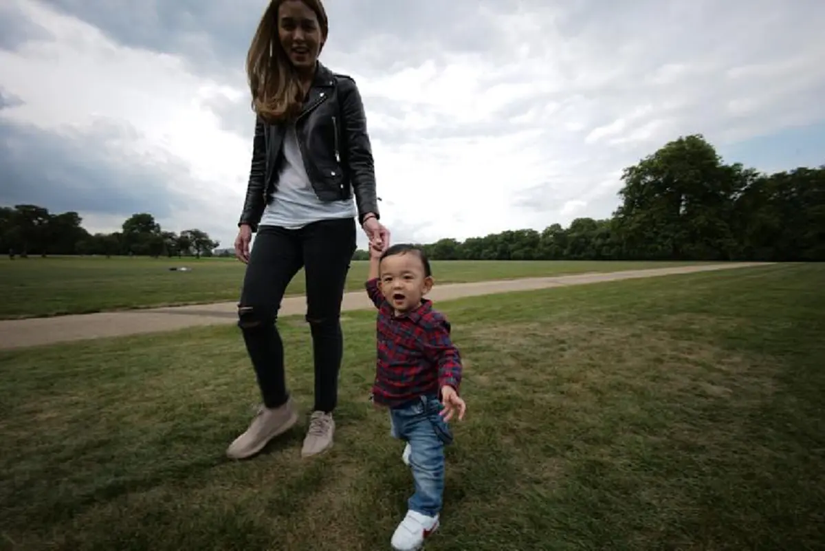 แซ่บสุด!!! ส่องภาพภรรยา ของ "ชาย ชาตโยดม" สลัดผ้าโชว์หวิว ในชุดบิกินี่ตัวจิ๋ว บอกเลยไม่ธรรมดา!! (ชมภาพ)